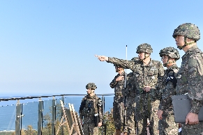 김명수 합참의장, 동부권역 접적 지·해역 작전부대 군사대비태세 현장점검 및 장병 격려('24. 11. 9. 토.)