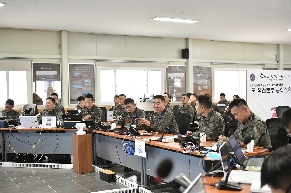 “군의 철통같은 경호경비·대...